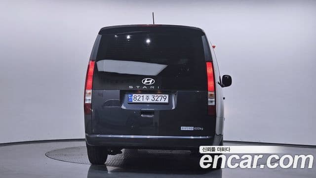 Hyundai Staria Modern, 2025 4