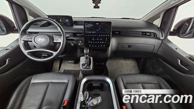 Hyundai Staria Modern, 2025 7