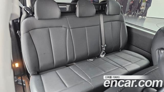 Hyundai Staria Modern, 2025 12