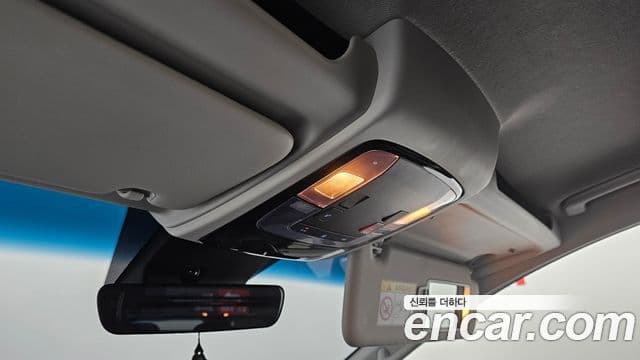 Hyundai Staria Modern, 2025 19