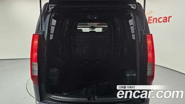 Hyundai Staria Modern, 2025 20