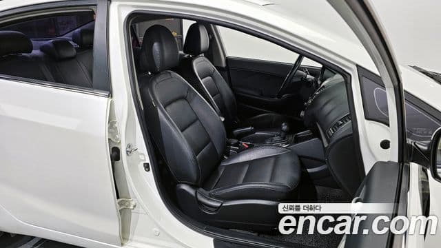 Kia K3 Luxury, 2015 12