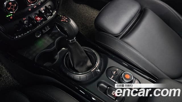 Mini Cooper 클럽맨 2세대, 2017 9