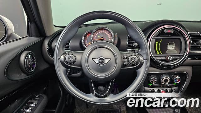 Mini Cooper 클럽맨 2세대, 2017 14