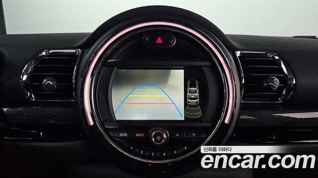 Mini Cooper 클럽맨 2세대, 2017 17