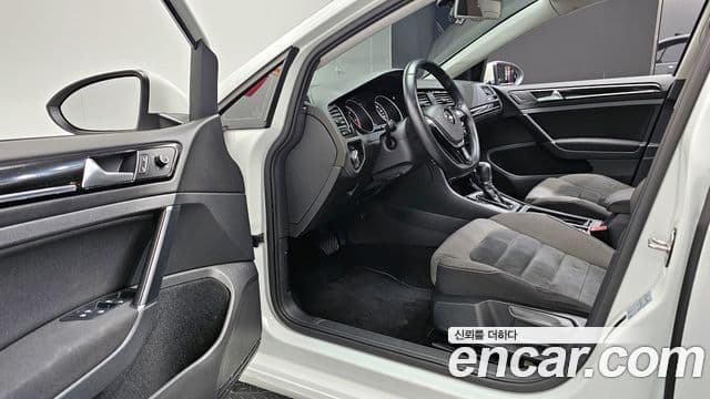 Volkswagen Гольф 7세대, 2013 10