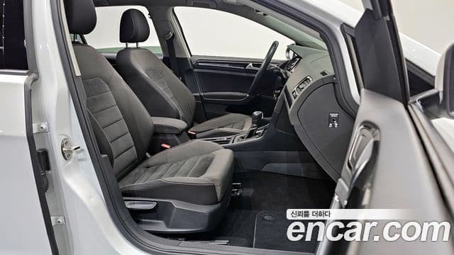 Volkswagen Гольф 7세대, 2013 11