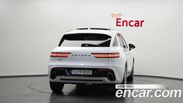 Genesis GV70, 2022 4