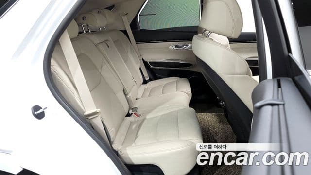 Genesis GV70, 2022 12