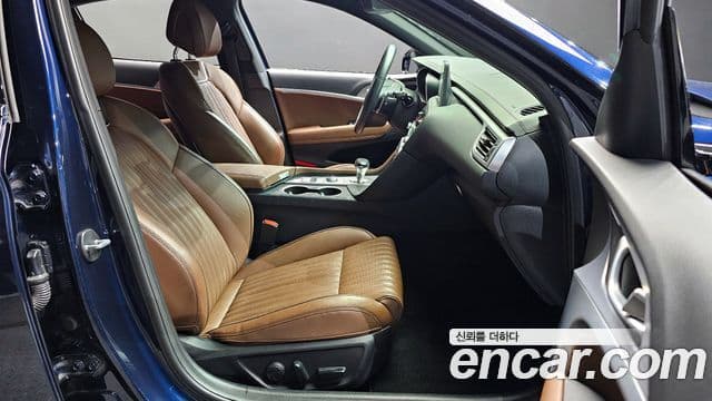 Genesis G70 Elite, 2019 10