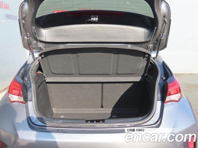 Hyundai Veloster (JS) Core, 2018 все фото