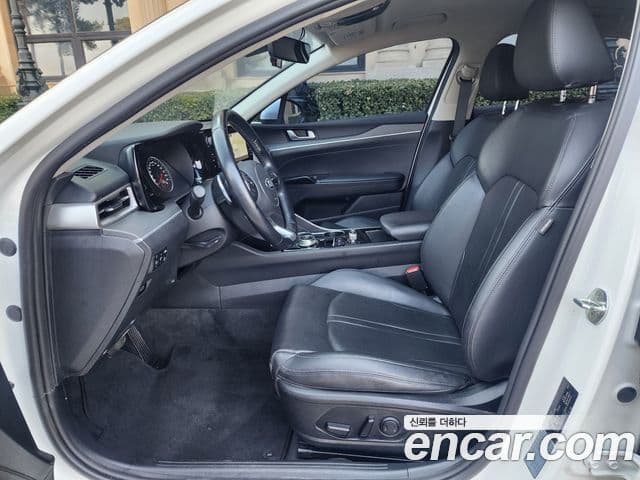 Kia K5 3세대 Trendy, 2021 10