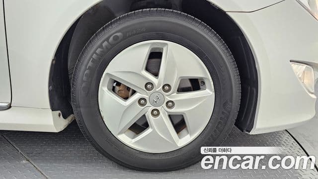 Hyundai Sonata гибрид Premier, 2012 все фото