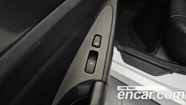 Hyundai Sonata гибрид Premier, 2012 20