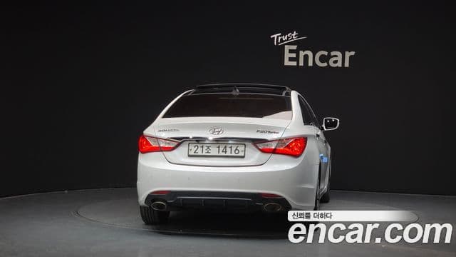 Hyundai YF Sonata топовая версия, 2012 4