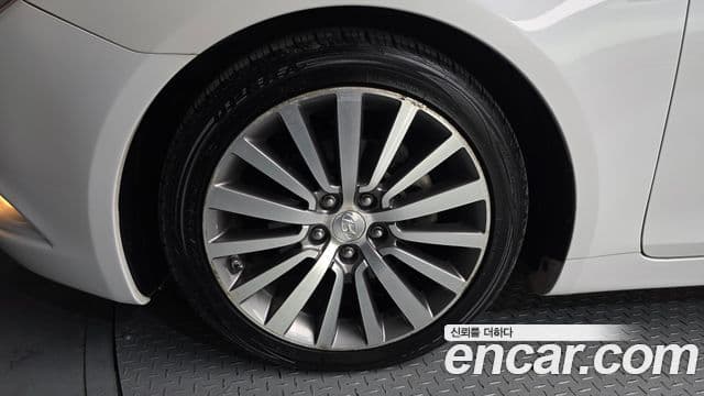 Hyundai YF Sonata топовая версия, 2012 все фото