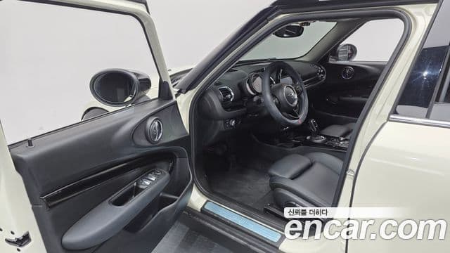 Mini Cooper 클럽맨 2세대, 2020 11