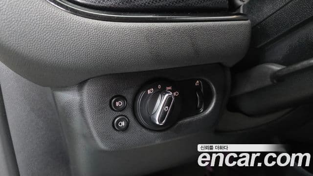 Mini Cooper 클럽맨 2세대, 2020 17