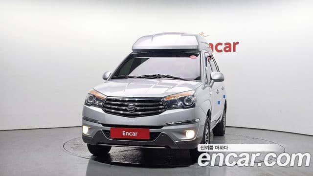 KG모빌리티(SsangYong) Korando 투리스모 4WD Chateau 9인승, 2014 3