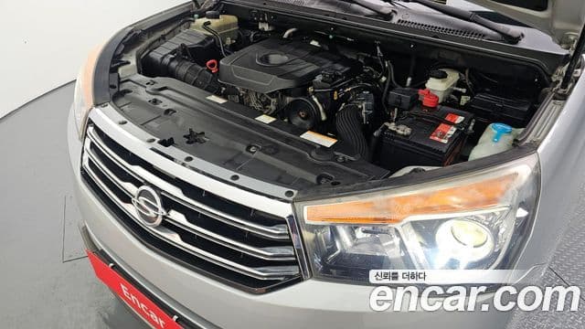 KG모빌리티(SsangYong) Korando 투리스모 4WD Chateau 9인승, 2014 6