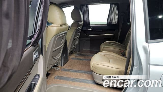 KG모빌리티(SsangYong) Korando 투리스모 4WD Chateau 9인승, 2014 11