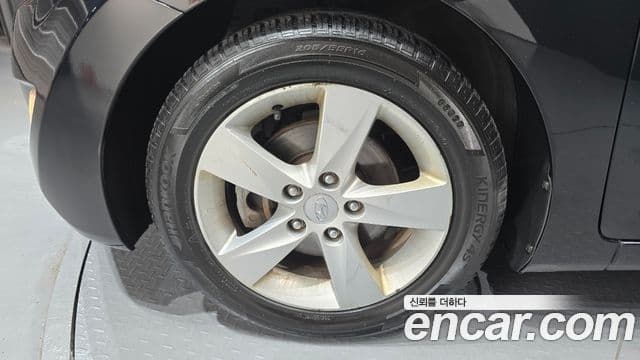 Hyundai Avante MD Modern, 2013 все фото