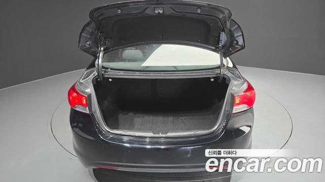 Hyundai Avante MD Modern, 2013 20