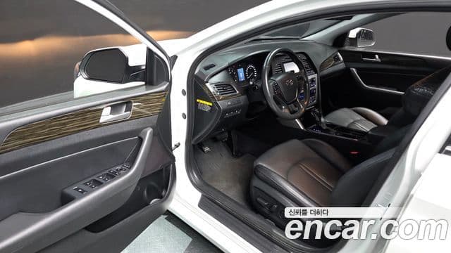 Hyundai LF Sonata 2.0 Smart, 2016 11