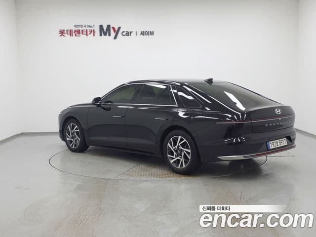 Hyundai Grandeur (GN7) Premium, 2023 3