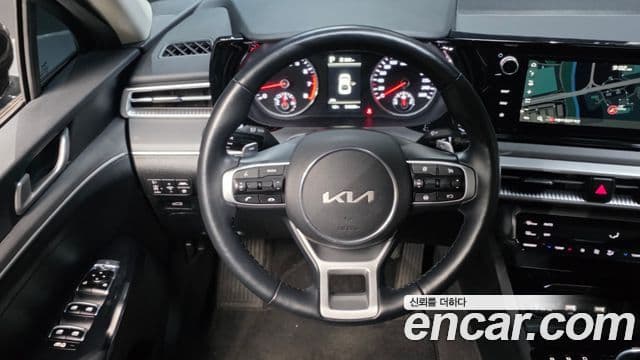 Kia K5 3세대 Prestige, 2023 13