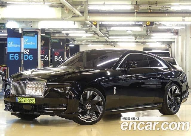 Rolls-Royce Spectre купе, 2025 2