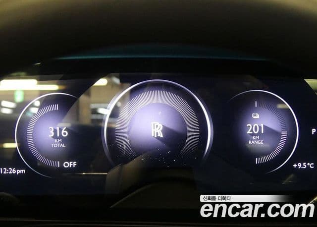 Rolls-Royce Spectre купе, 2025 6