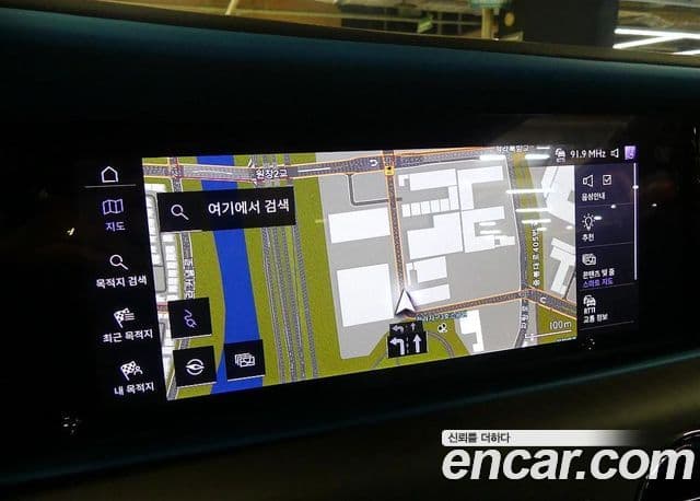 Rolls-Royce Spectre купе, 2025 13