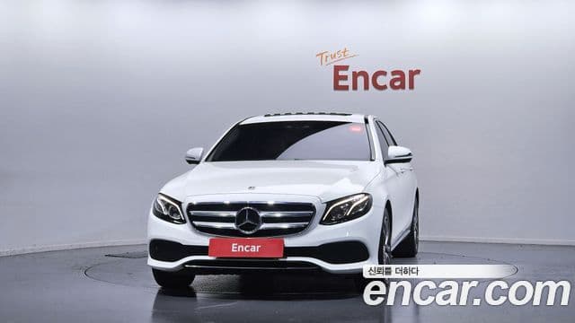 Mercedes-Benz E-класс W213 Avantgarde, 2019 3