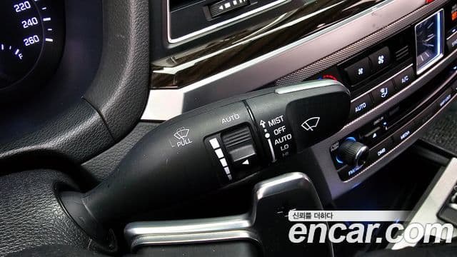 Genesis G80 Premium Luxury, 2018 15