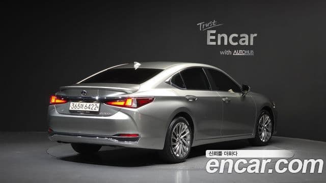 Lexus ES300h 7세대 Luxury Plus, 2023 2