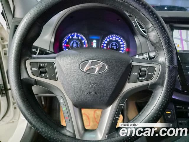 Hyundai i40 살룬 Modern, 2012 4