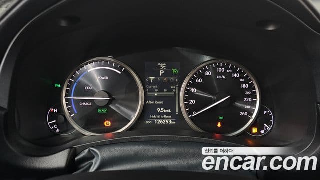 Lexus NX300h Supreme, 2017 8