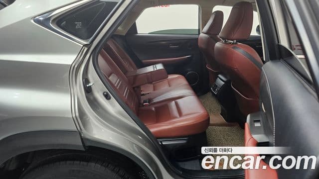 Lexus NX300h Supreme, 2017 12