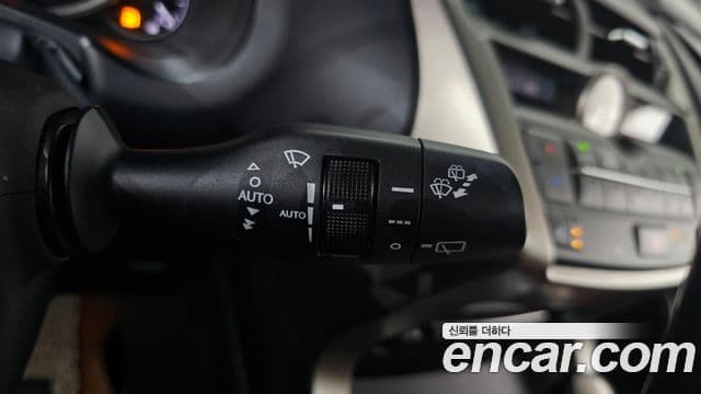 Lexus NX300h Supreme, 2017 15