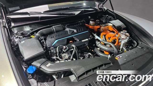 Hyundai Grandeur гибрид (GN7) Calligraphy, 2024 6