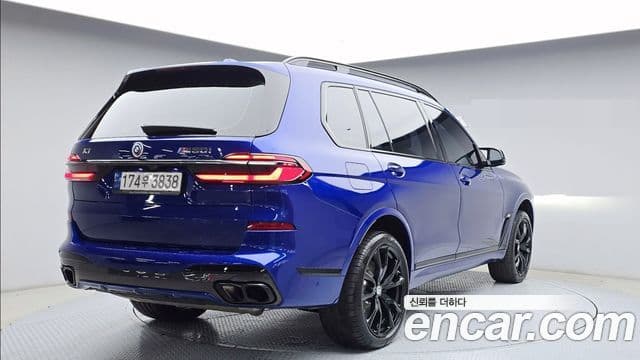 BMW X7 (G07) M60i xDrive first Edition 6인승, 2023 2