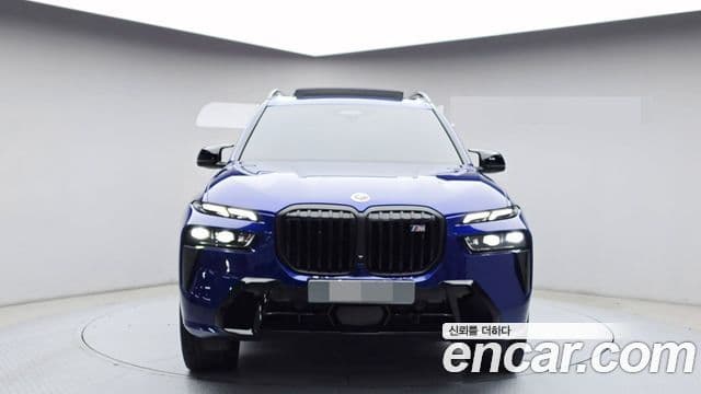 BMW X7 (G07) M60i xDrive first Edition 6인승, 2023 3