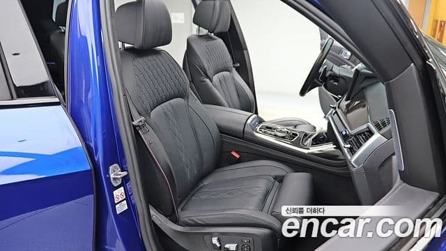 BMW X7 (G07) M60i xDrive first Edition 6인승, 2023 14