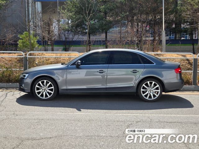 Audi New A4 B8, 2015 3