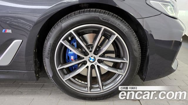 BMW 5시리즈 (G30) 520i M Sport, 2023 все фото