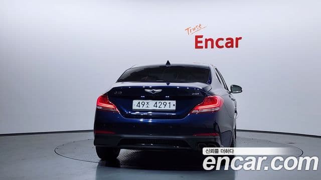 Genesis G70 Elite, 2019 4