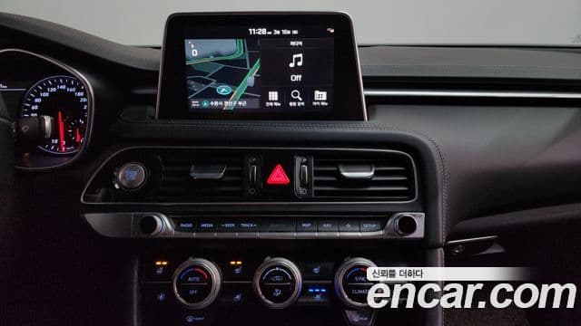 Genesis G70 Elite, 2019 16