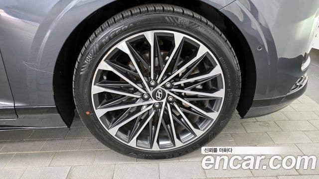 Hyundai Grandeur (GN7) Calligraphy, 2023 все фото