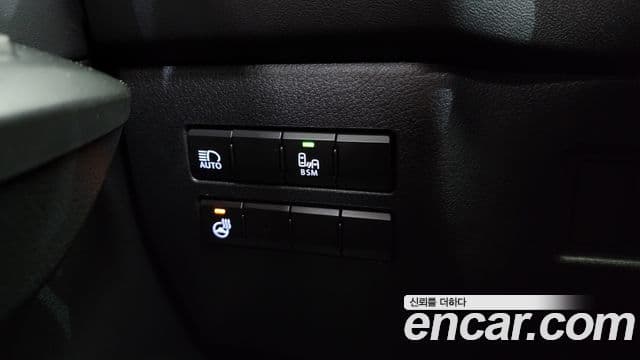 Lexus NX300h Supreme, 2020 14